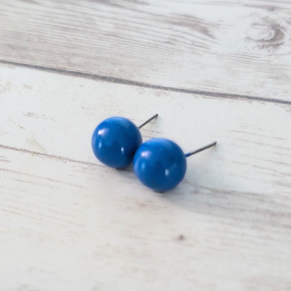 Vintage Stud Earrings - Blue Ball Retro 3/8"